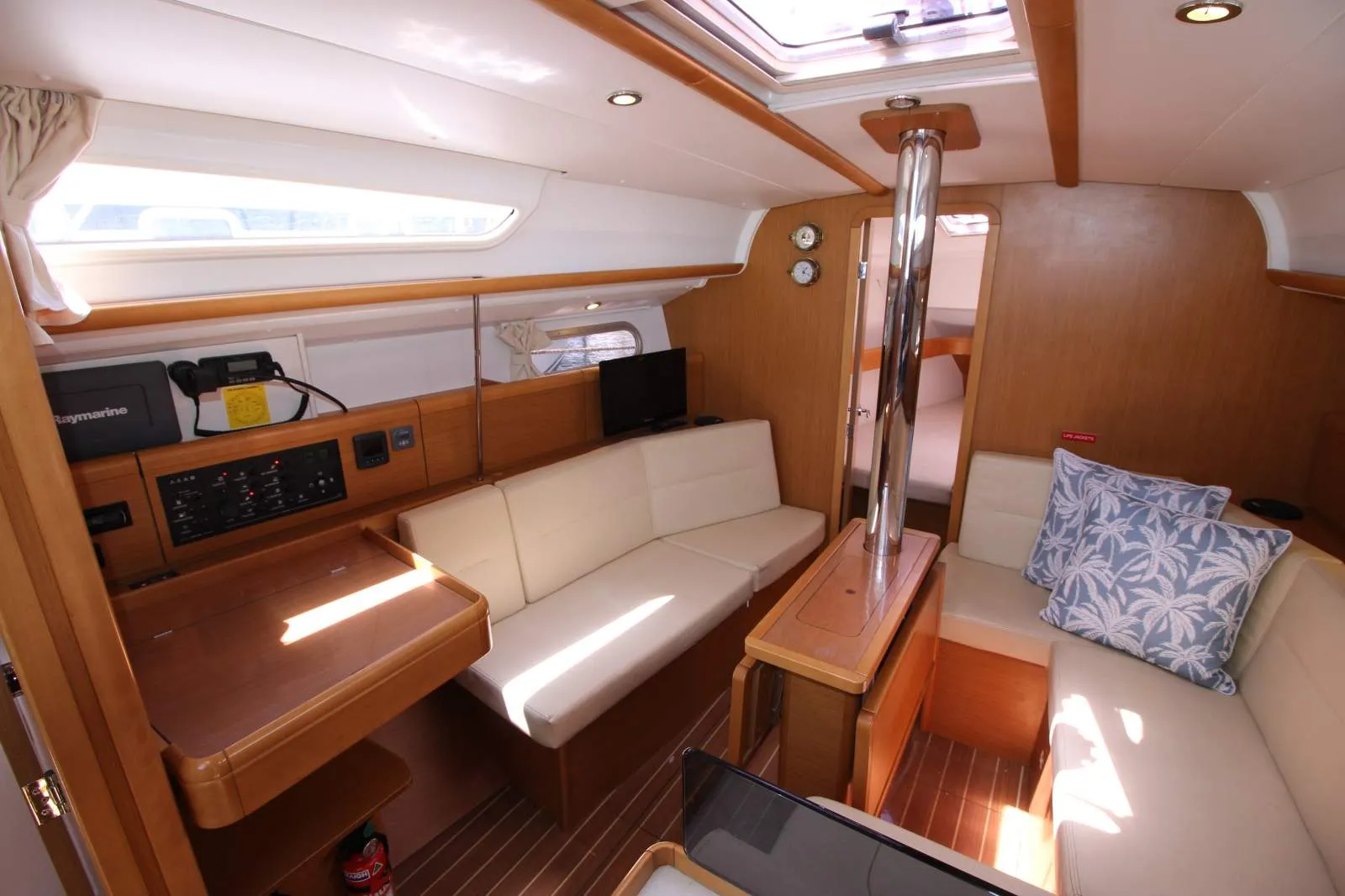 foto: 6 Jeanneau Sun Odyssey 36i