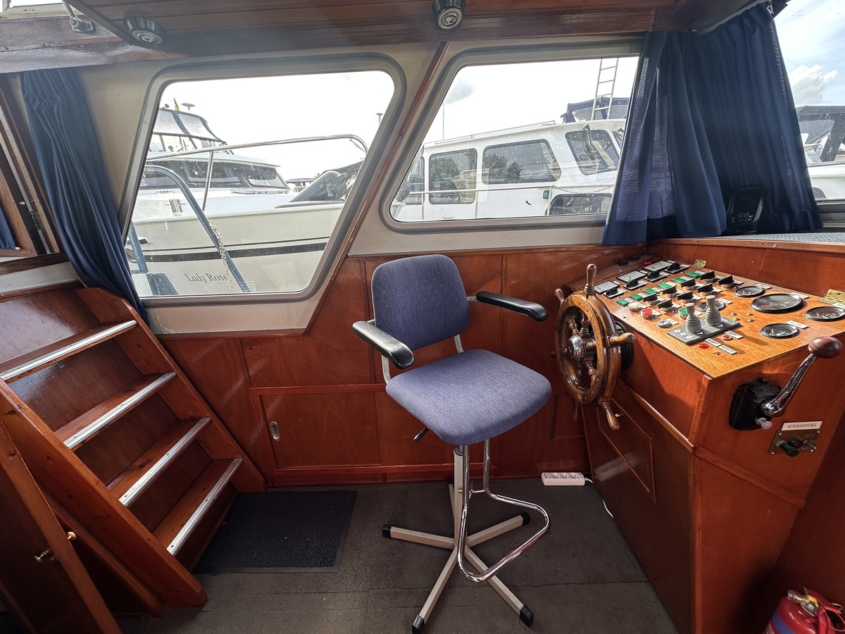 foto: 18 Van heckkruiser 995