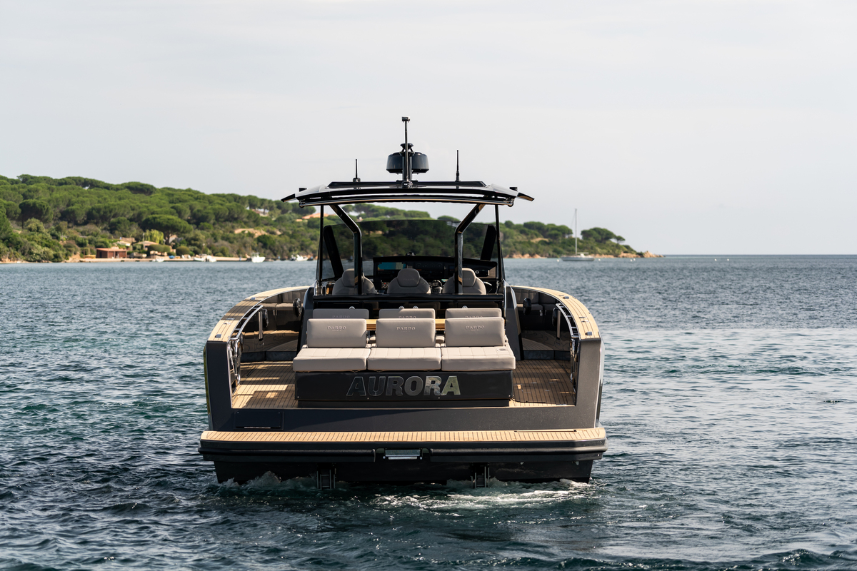 foto: 42 PARDO YACHTS 43  ON STOCK