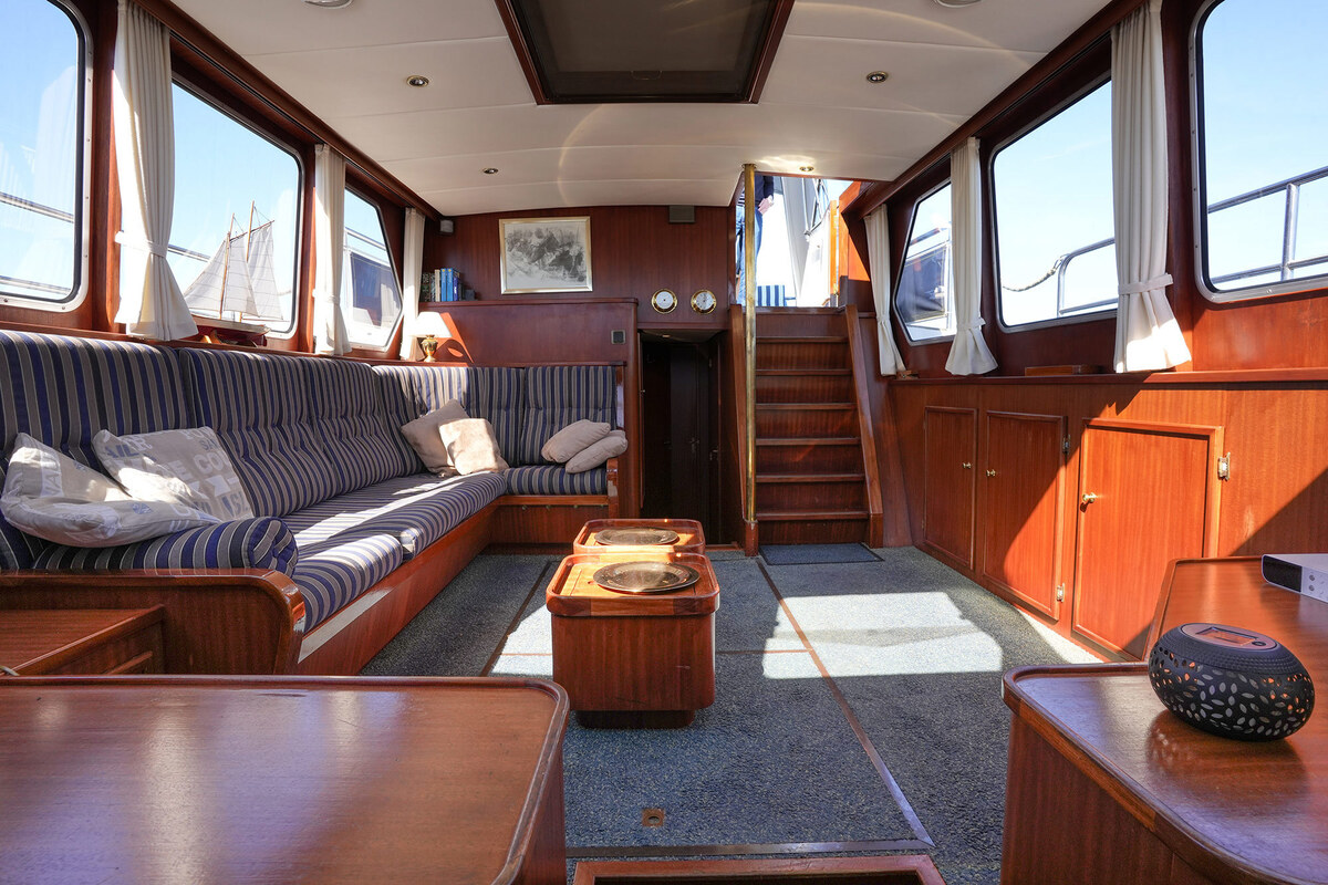 foto: 34 Valkkruiser 1350 AK