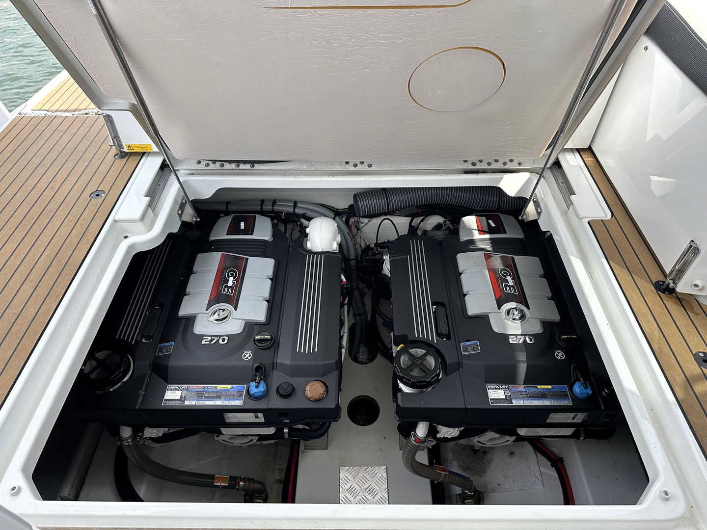 foto: 51 Jeanneau  NC37