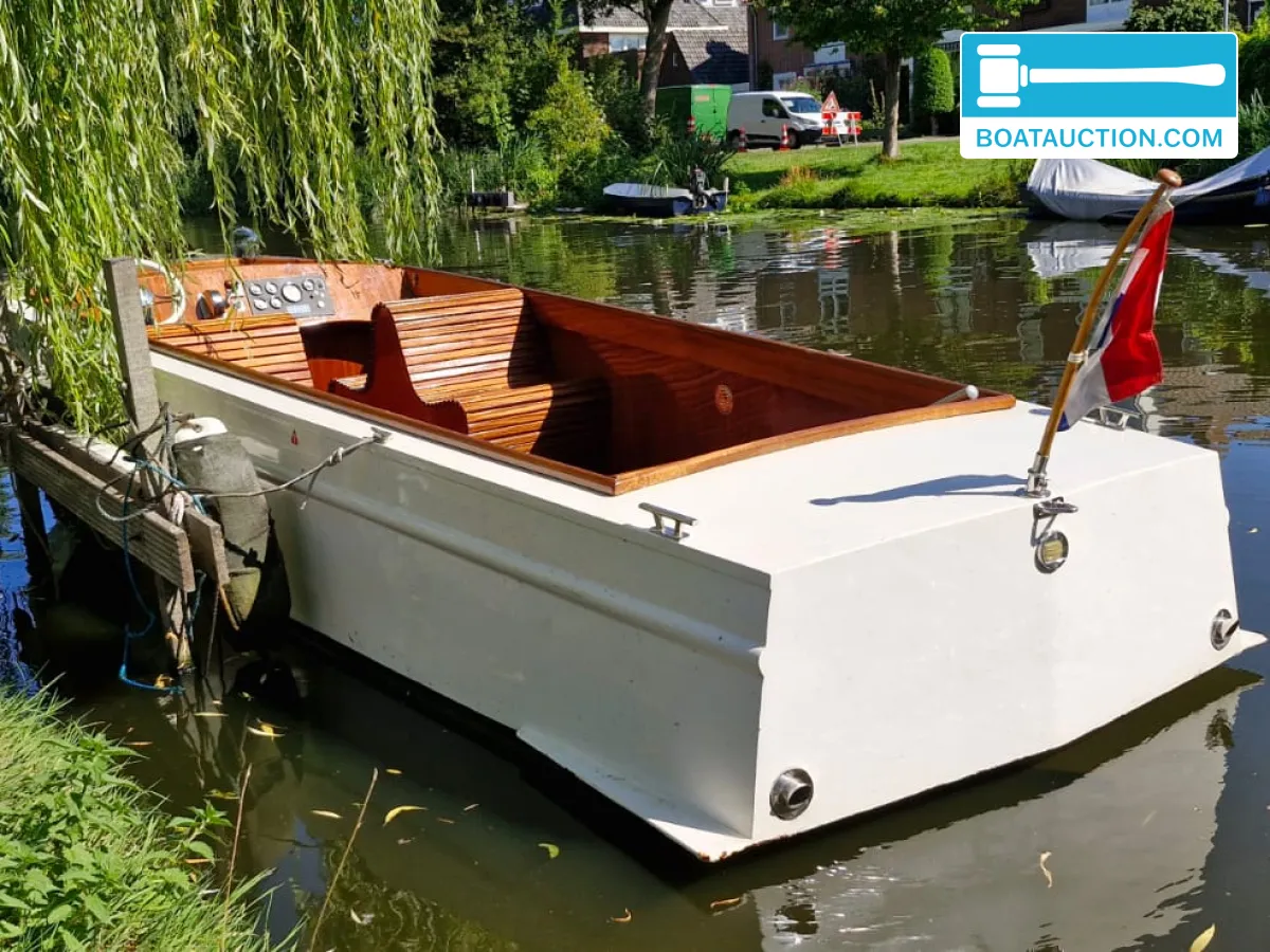 foto: 13 Klassieke Autoboot