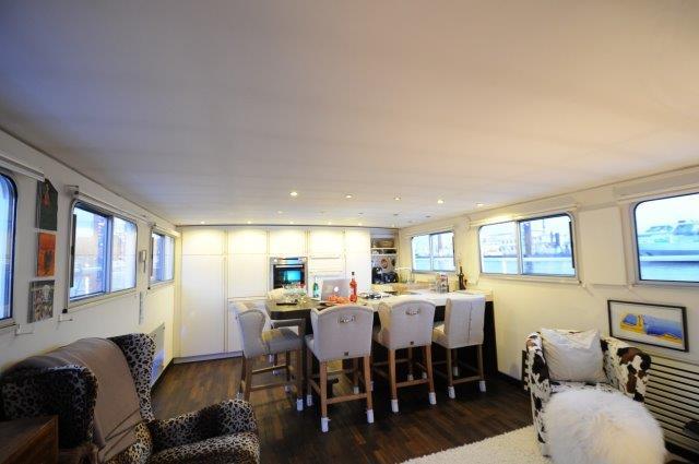 foto: 73 Motorschip 25.00