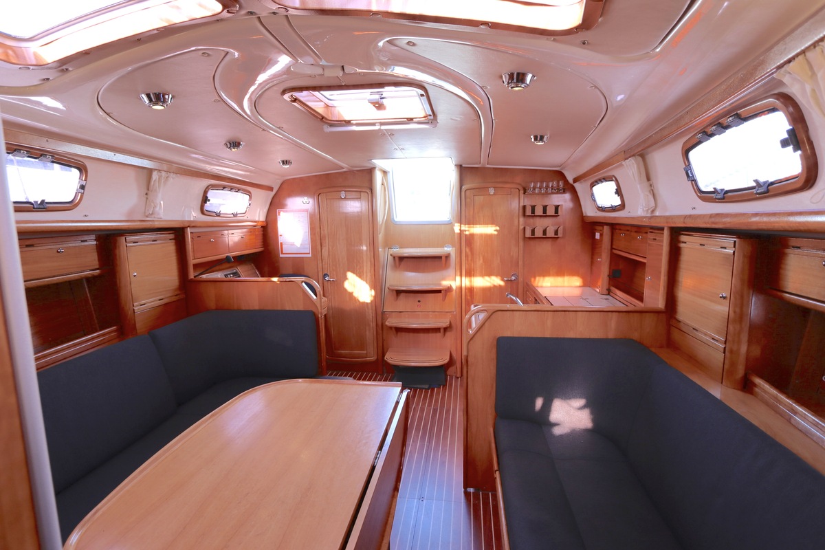 foto: 28 Bavaria  37-3 Cruiser