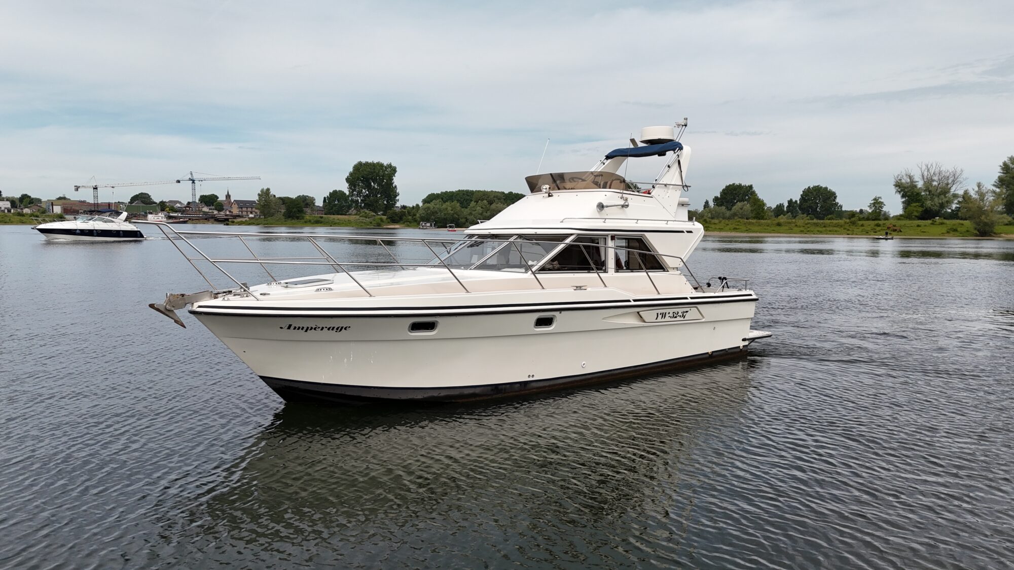 foto: 32 Fairline Fairline Corniche 31 Flybridge