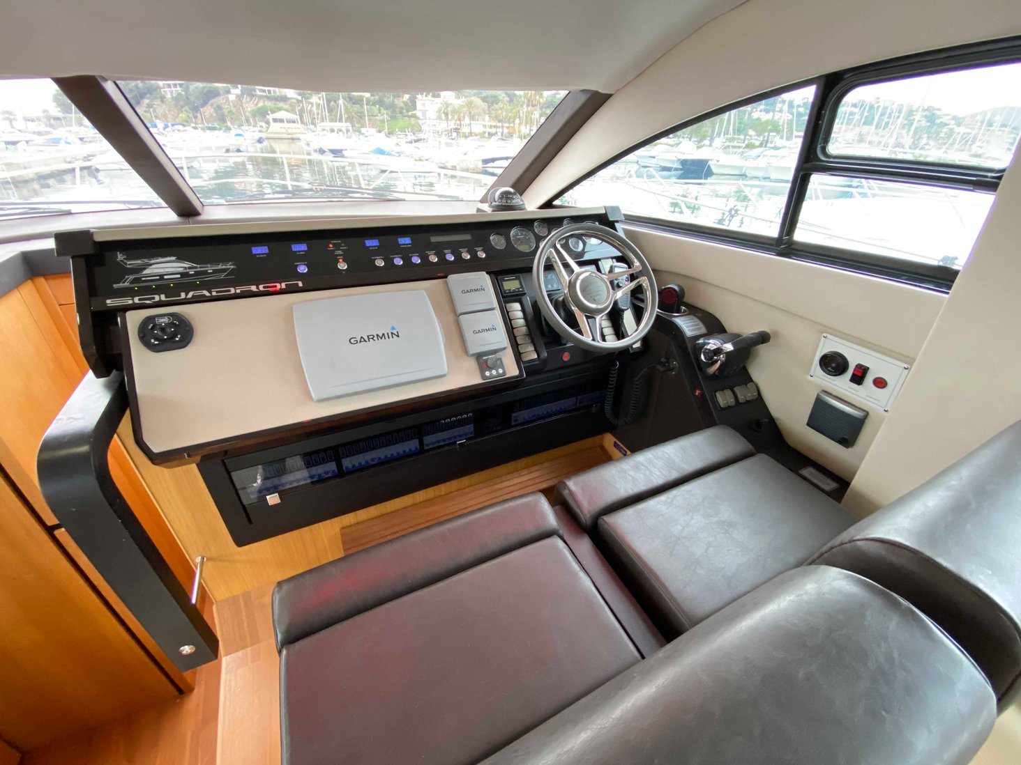 foto: 17 Fairline Squadron 42