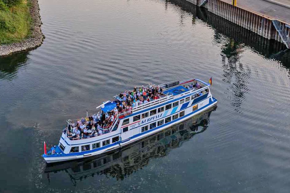 foto: 35 Dagpassagiersschip 221 pers, Rijn gecertificeerd