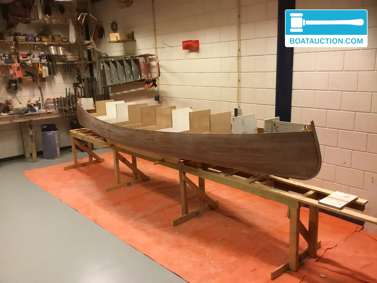 foto: 11 Canoe 450