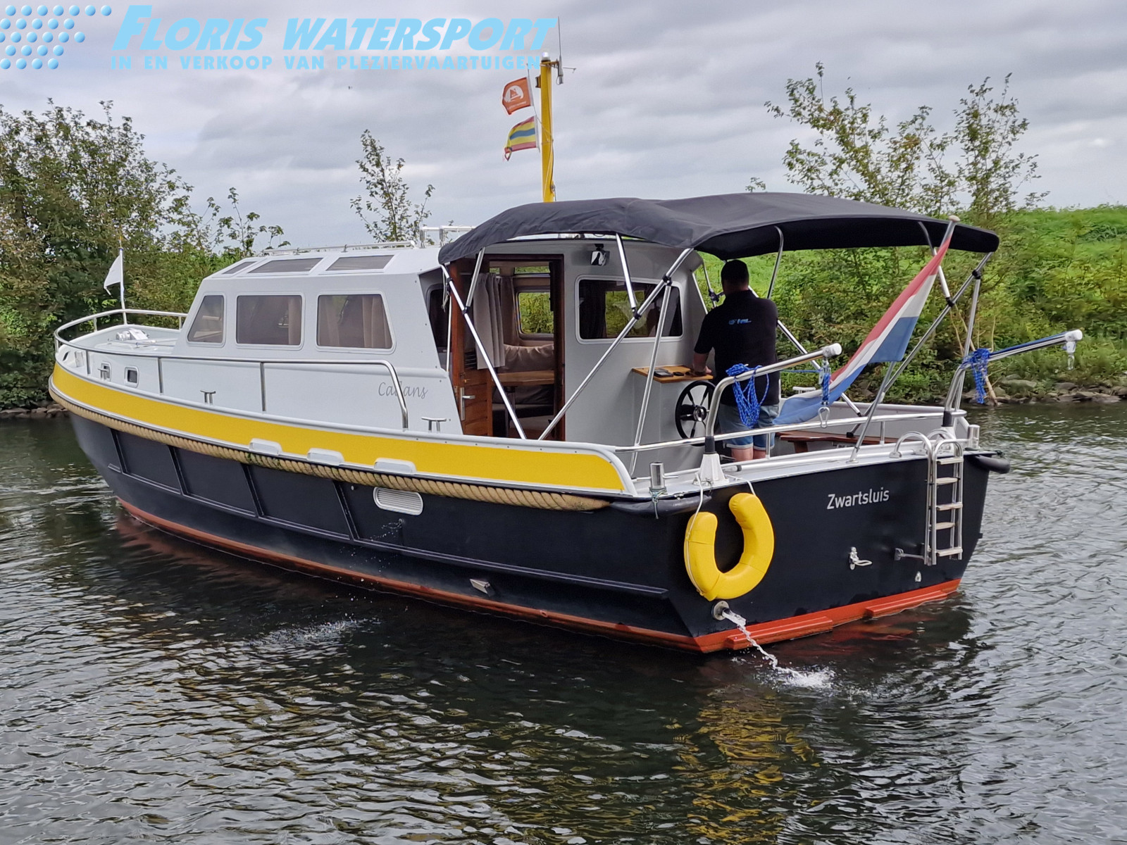 foto: 6 Dutch tender 32 Pilothouse