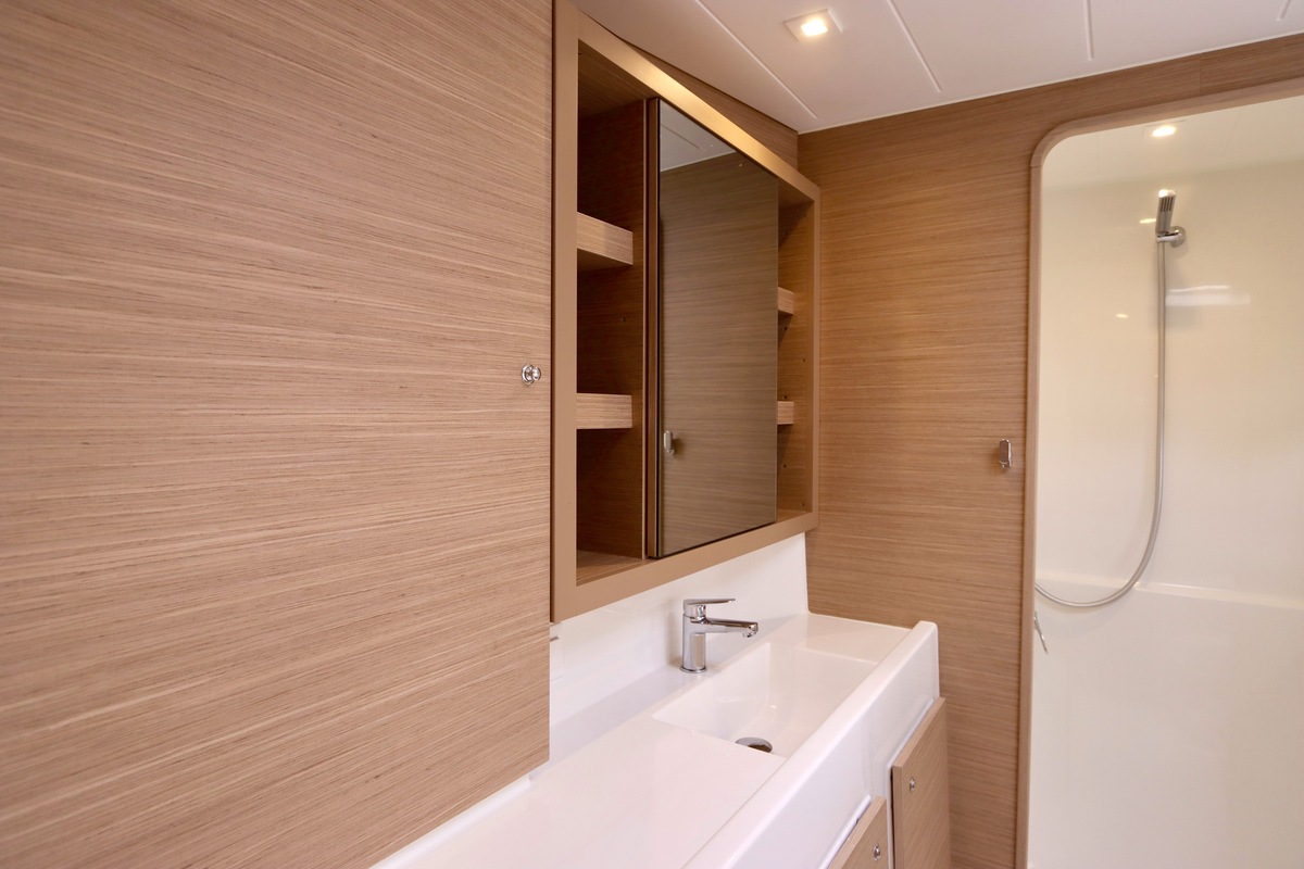 foto: 161 Lagoon 42 Full specs