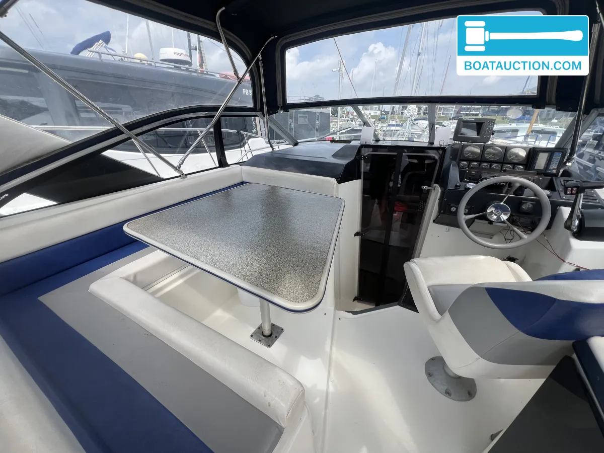 foto: 28 Bayliner 2855