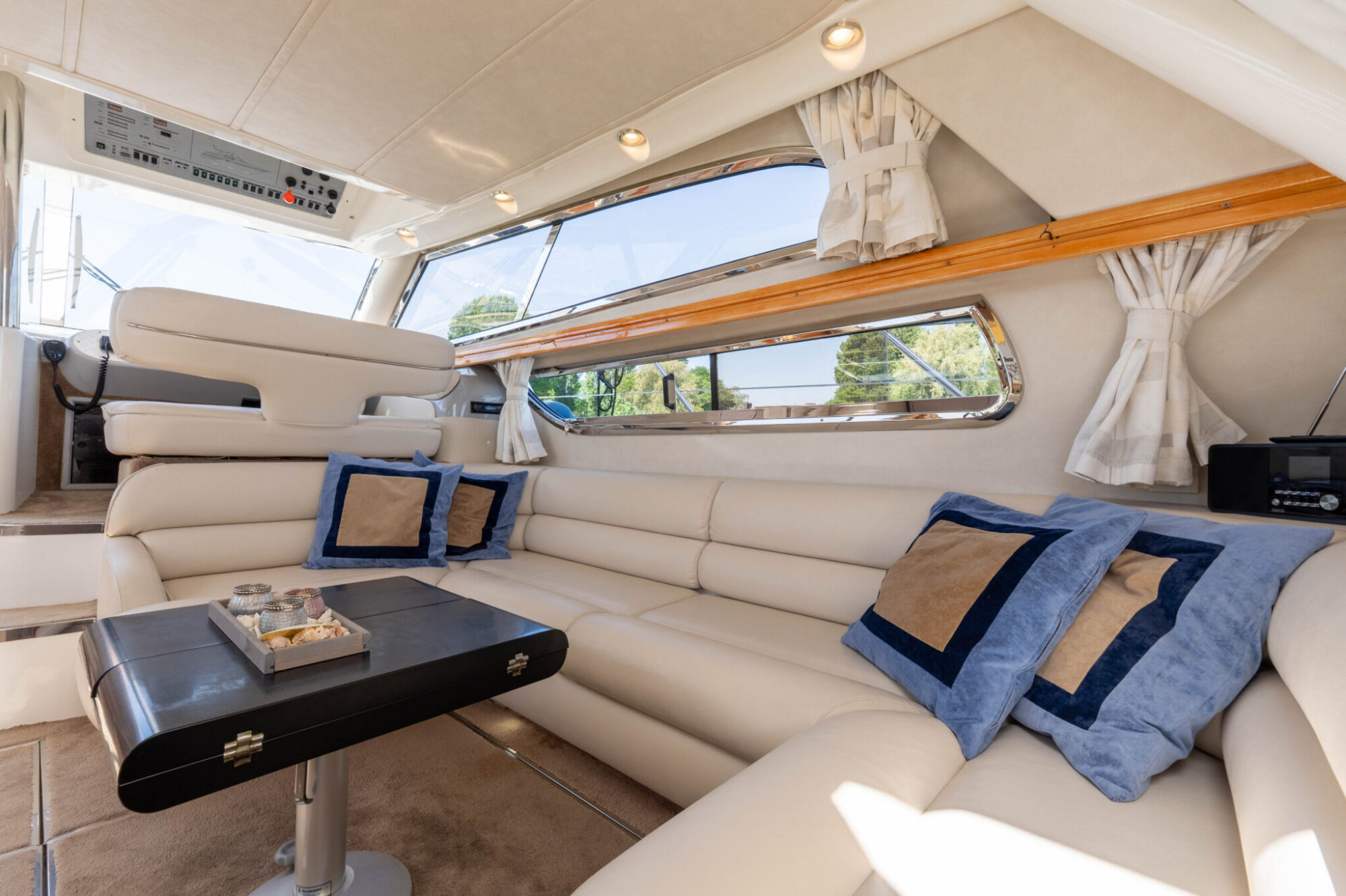 foto: 32 Sealine Sealine Statesmen 450