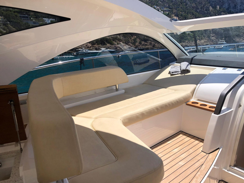 foto: 18 Fairline Targa  44 HT