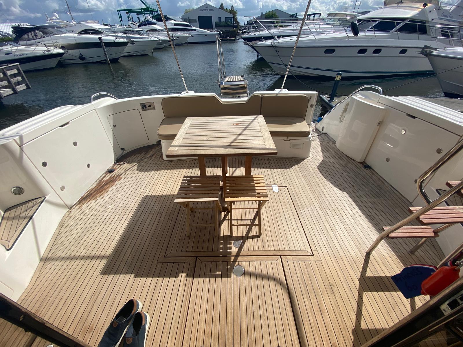 foto: 24 Princess 60 Fly