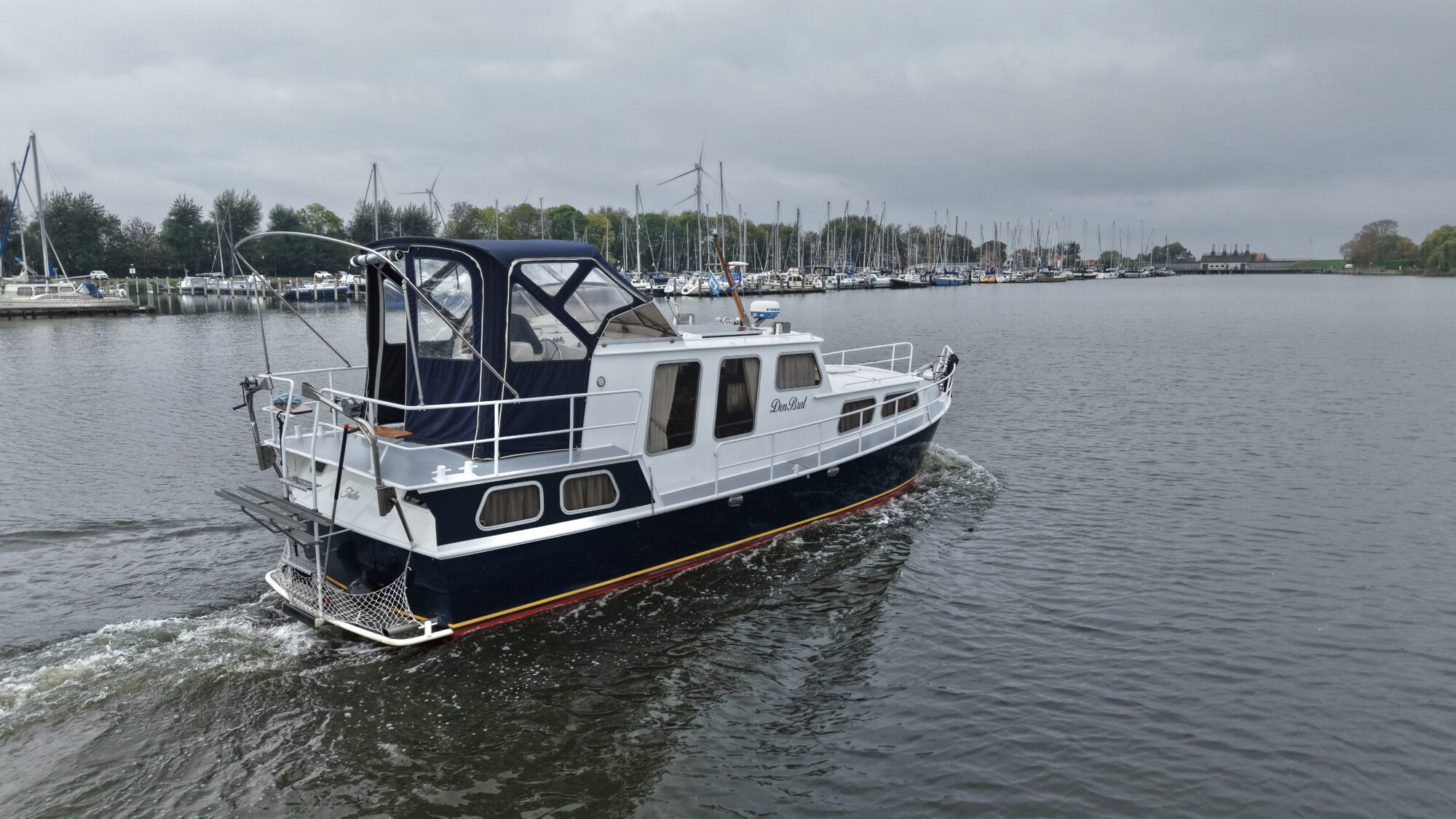 foto: 24 Van Bavel Van Bavel Kruiser 10.20 AK