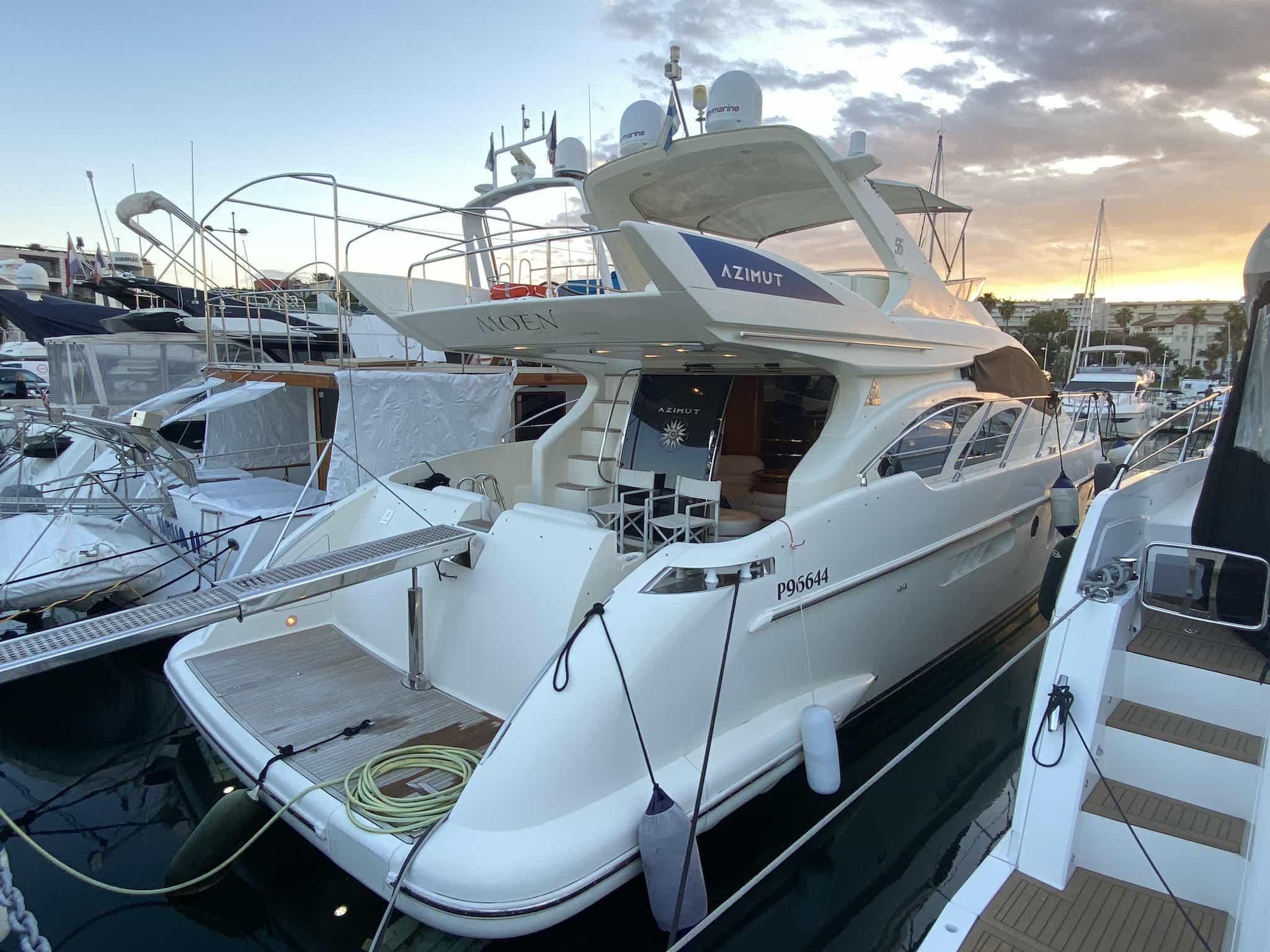 foto: 18 Azimut  55