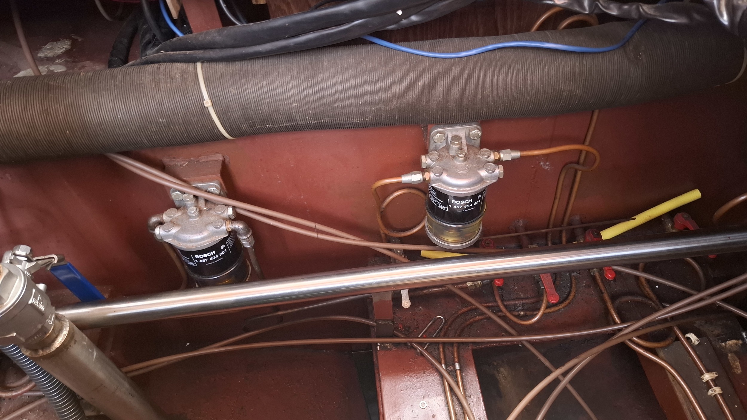 foto: 18 Van Der Valk 1300 Fly Bridge