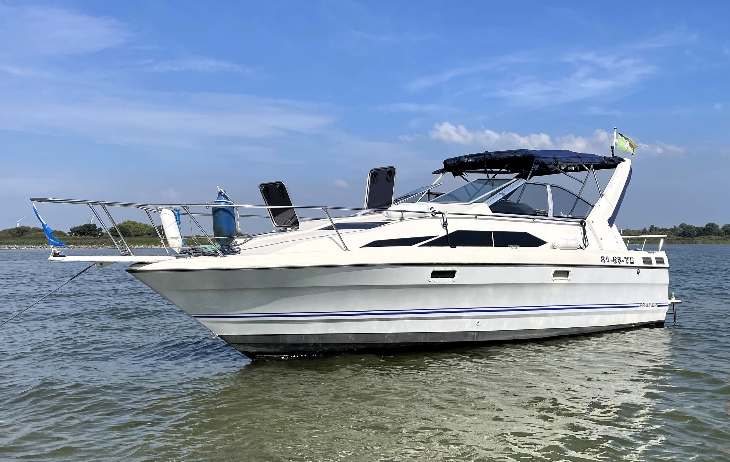 foto: 17 Bayliner 2855 Cierra