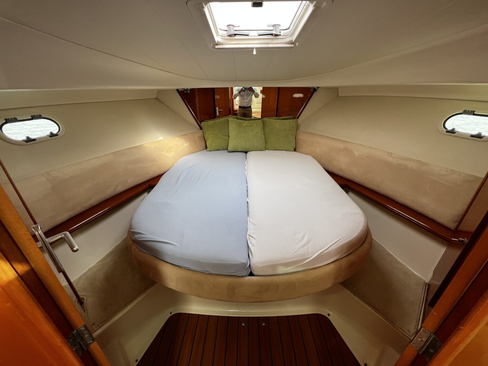 foto: 78 Jeanneau Jeanneau Prestige 34S HT