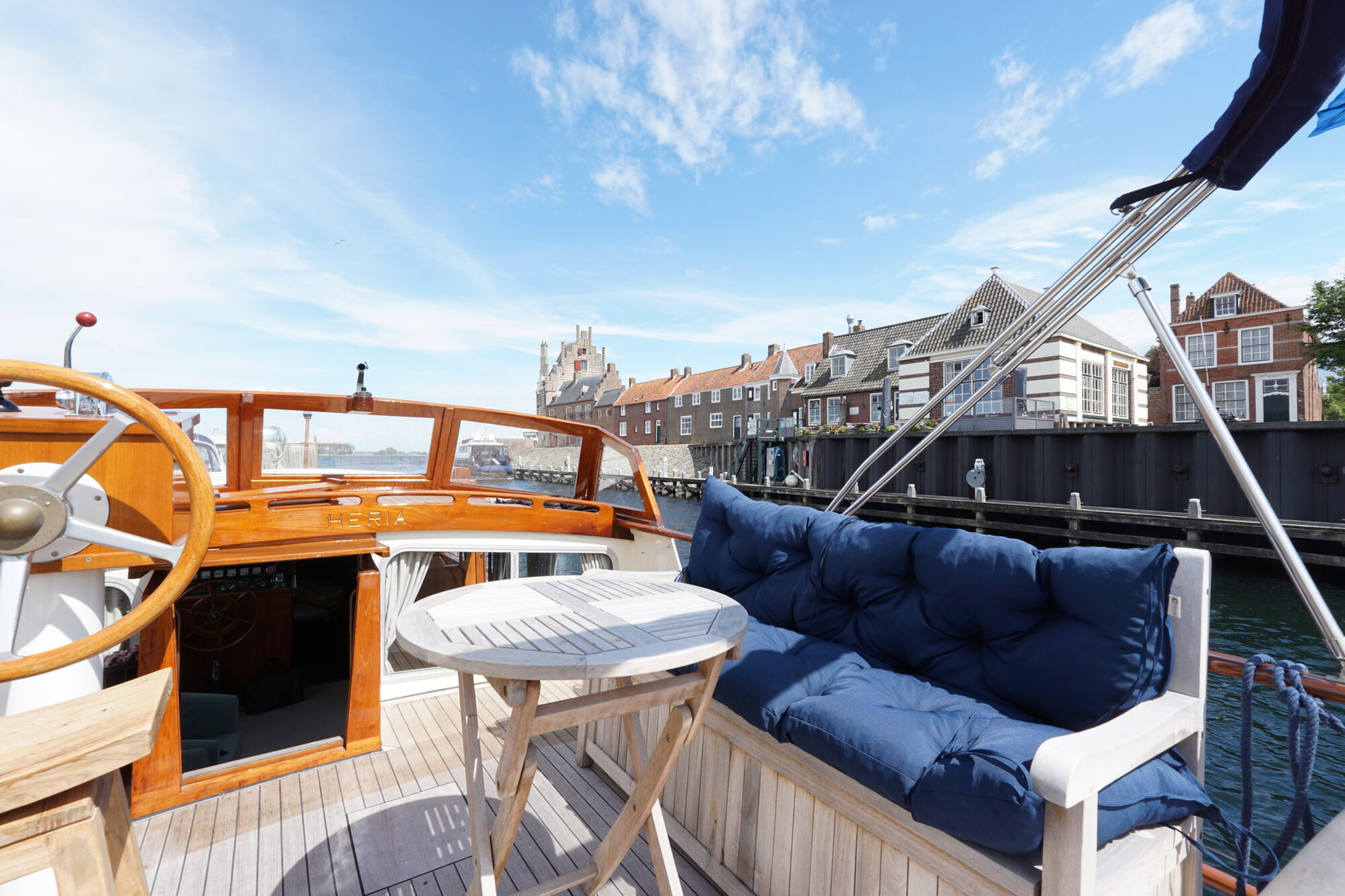 foto: 49 Gillissen Gillissen Rondspant Trawler 13.50 AK