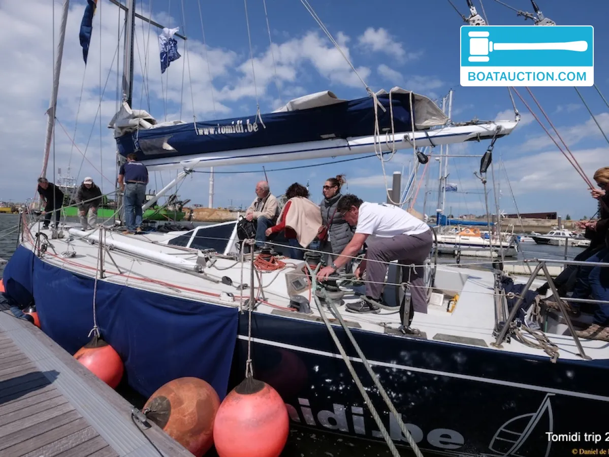 foto: 10 Standfast One Off 57'