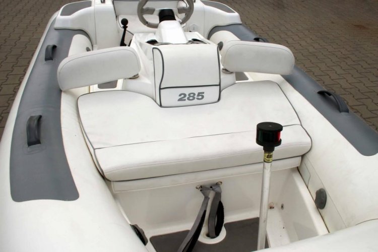 foto: 15 Williams Jet Tenders Turbojet 285