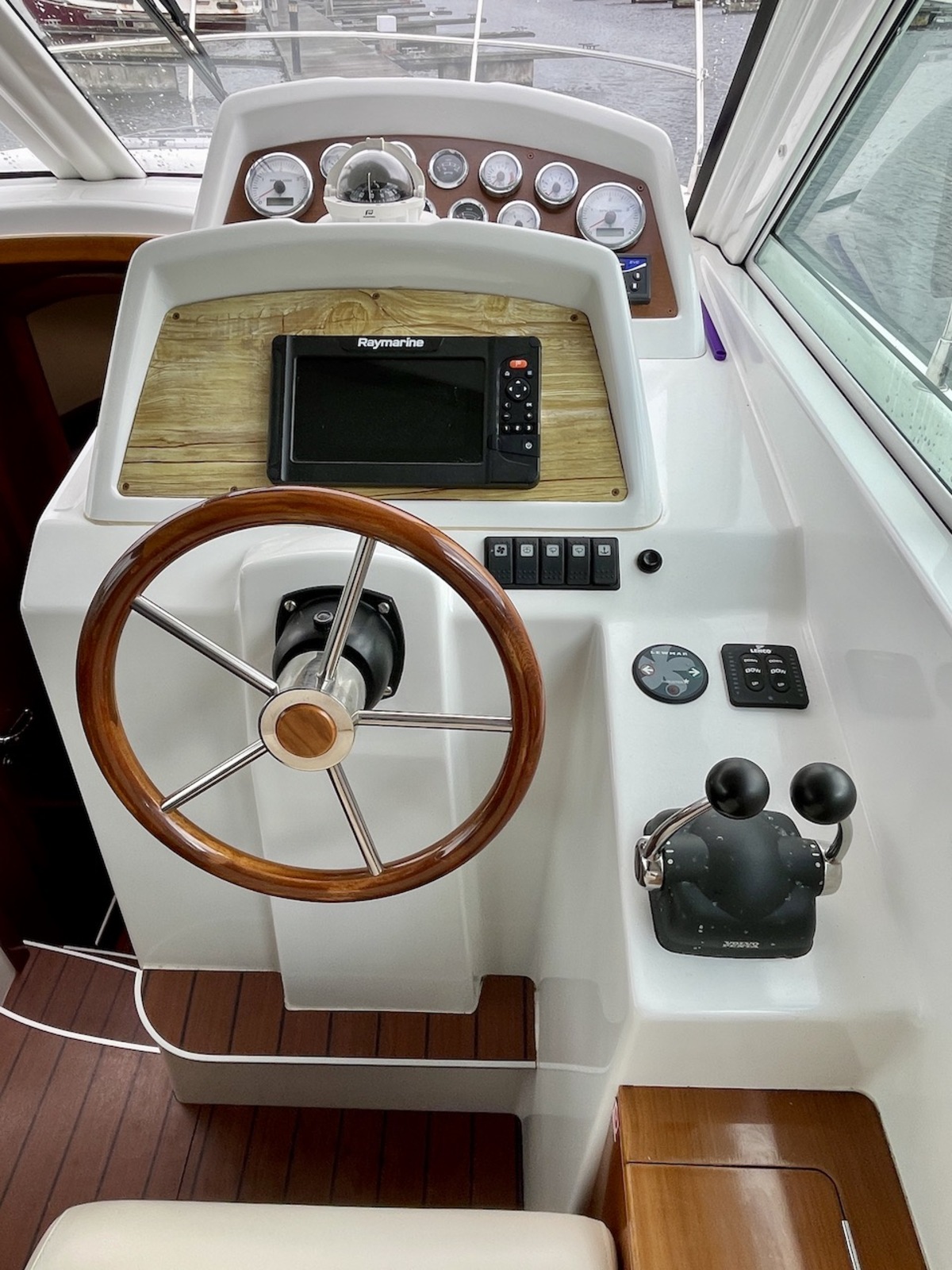 foto: 18 Beneteau Antares 980