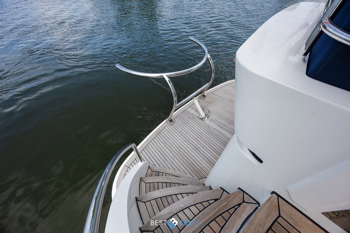 foto: 43 Van den Hoven Exclusive 1600