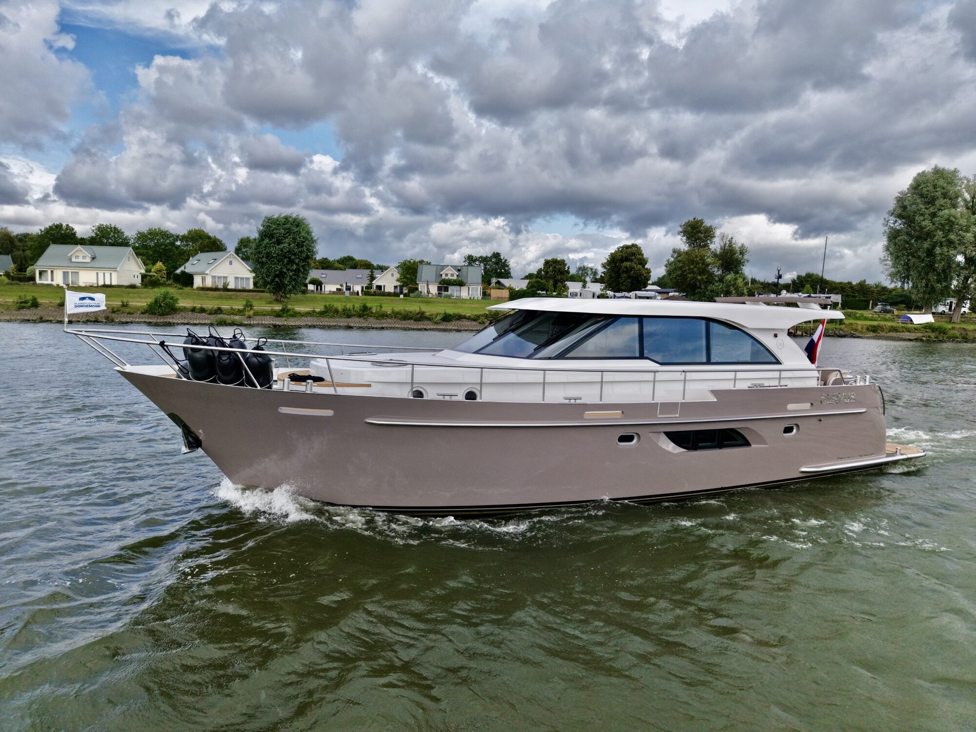 foto: 5 Van den Hoven Van den Hoven Executive 15.00 MK II