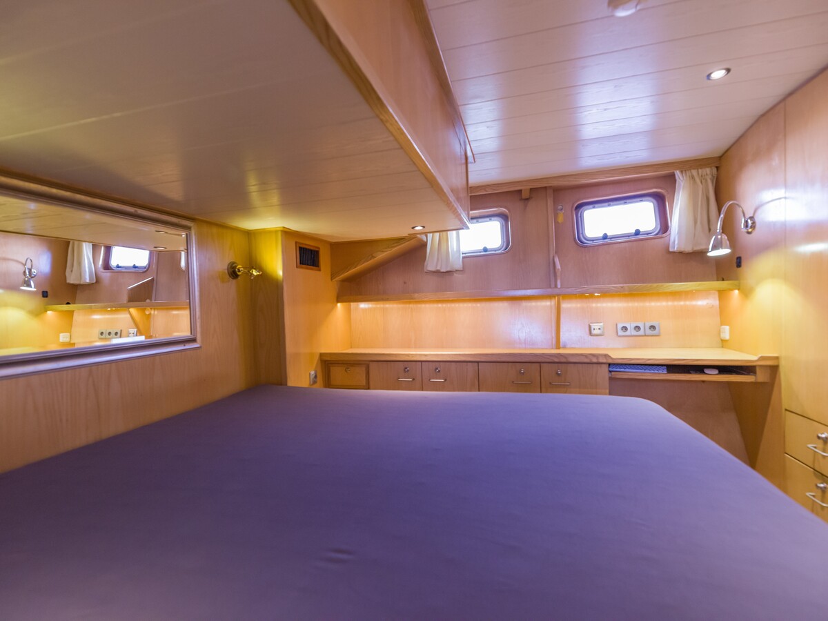foto: 17 Vripack  Trawler 15.75 