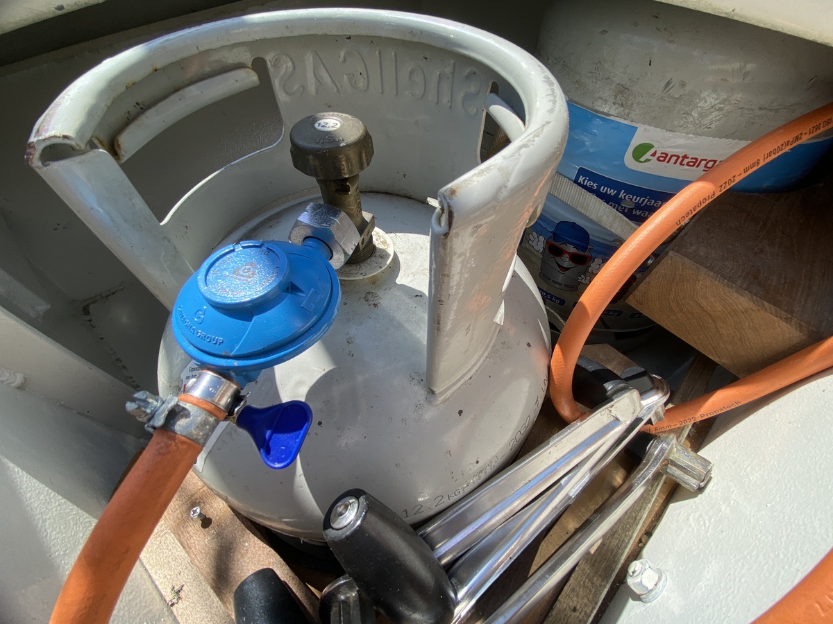 foto: 93 Puffin 42 Alu