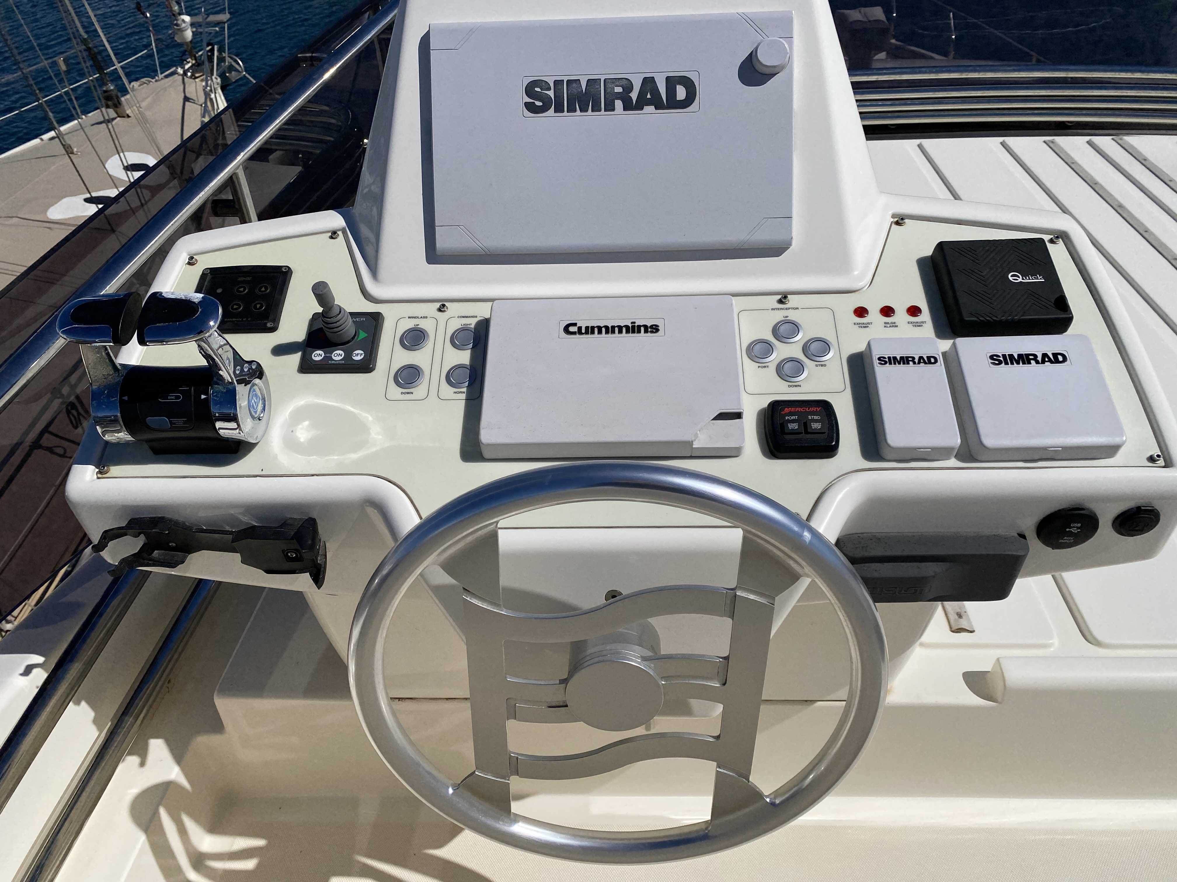 foto: 22 Ferretti 550