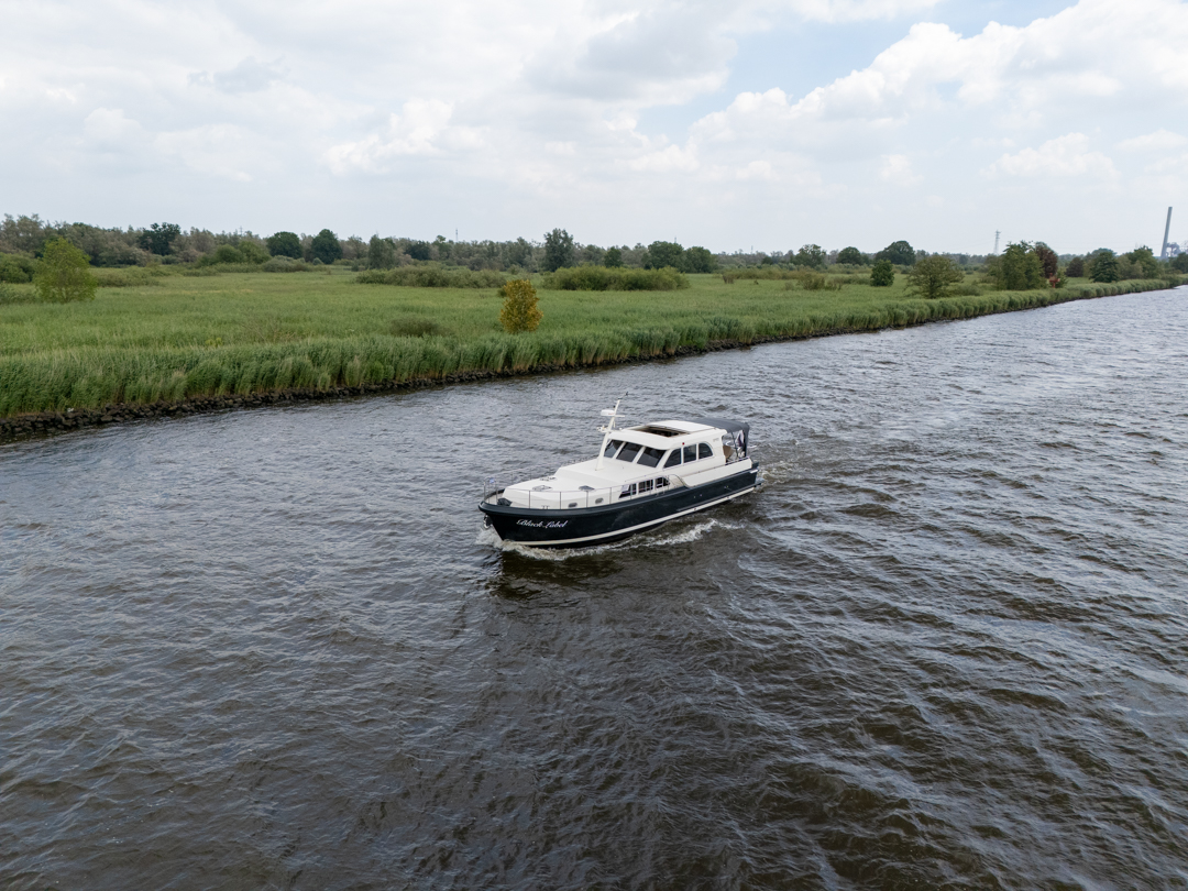 foto: 61 Linssen Grand Sturdy 470 Sedan Wheelhouse