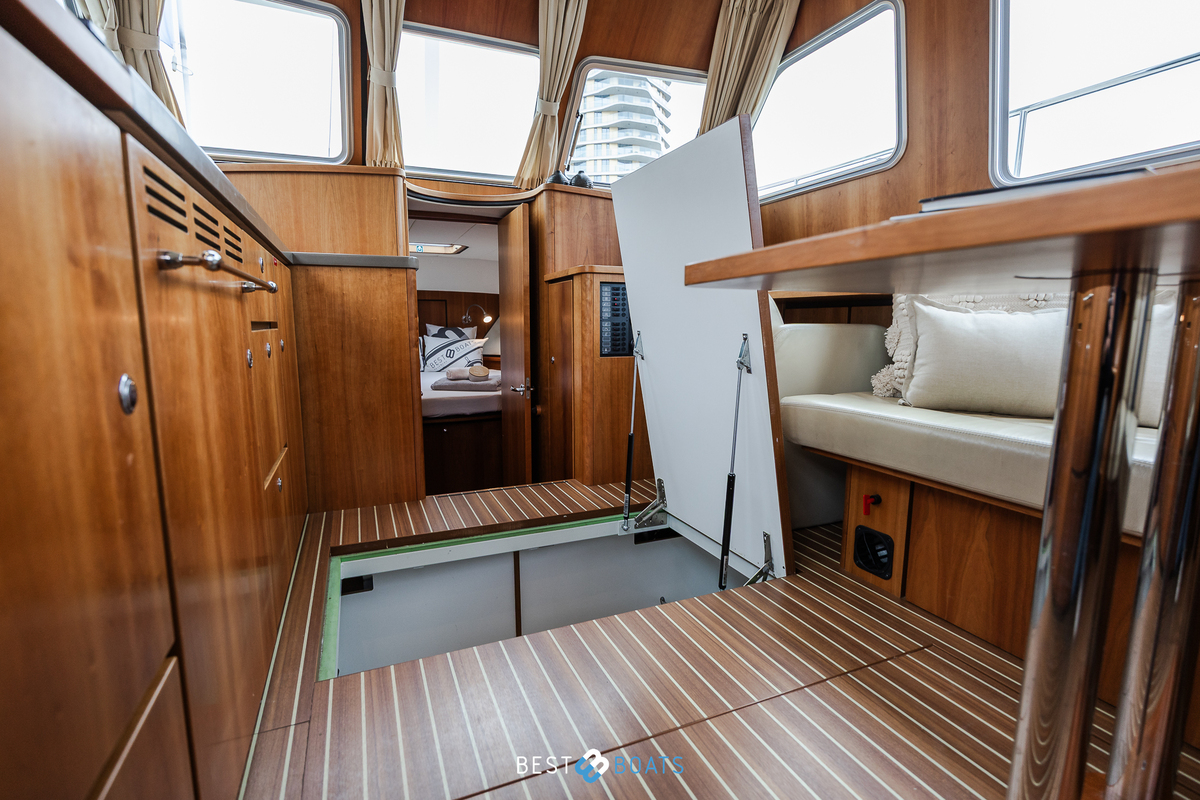 foto: 28 Linssen Grand Sturdy 34.9 AC