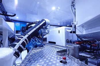 foto: 12 Storm X 53F