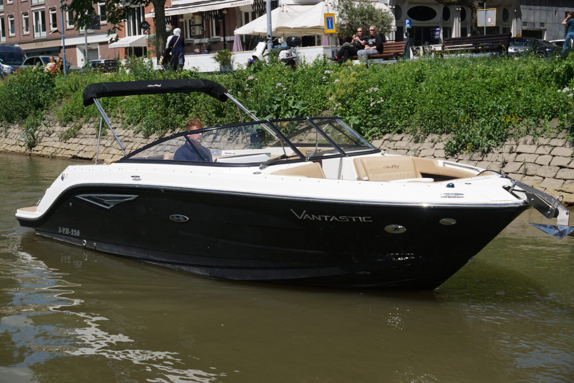 foto: 44 Sea Ray Sea Ray 250 SLX
