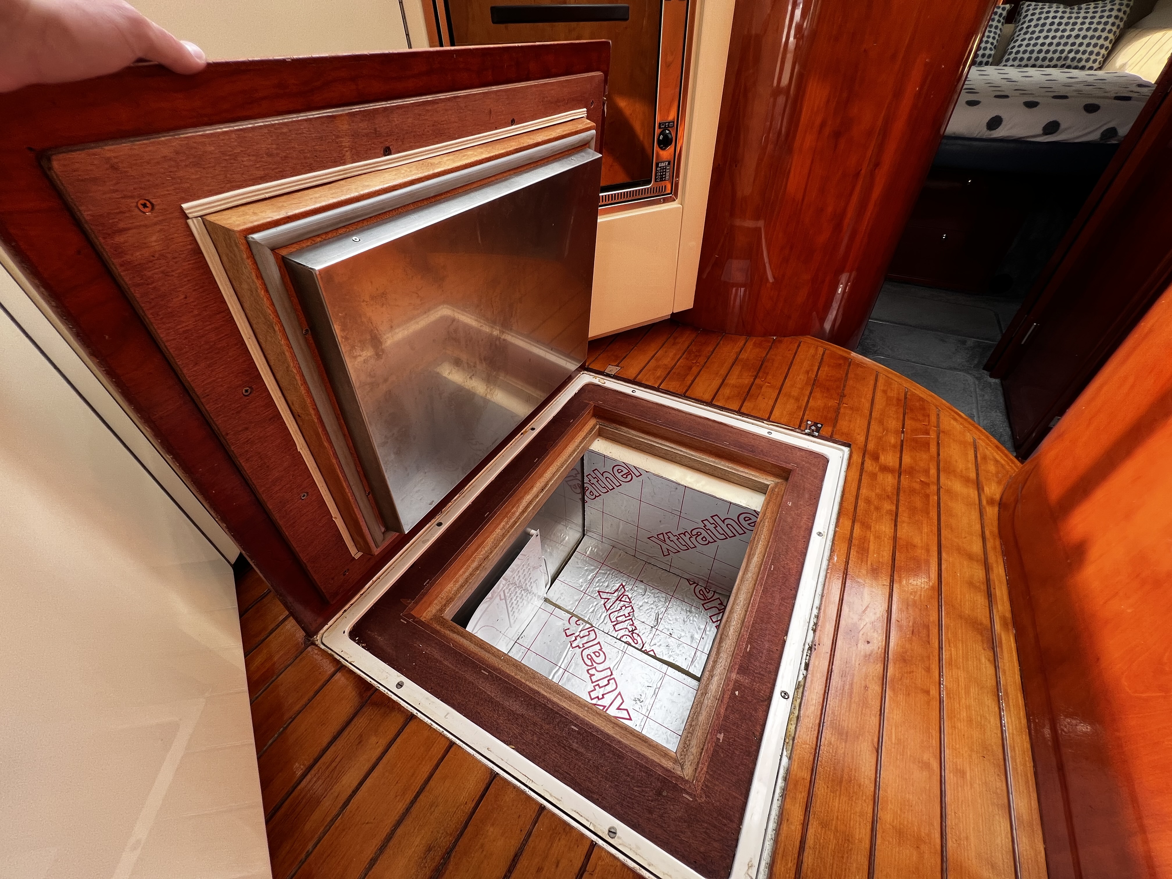 foto: 27 Fairline Phantom 42