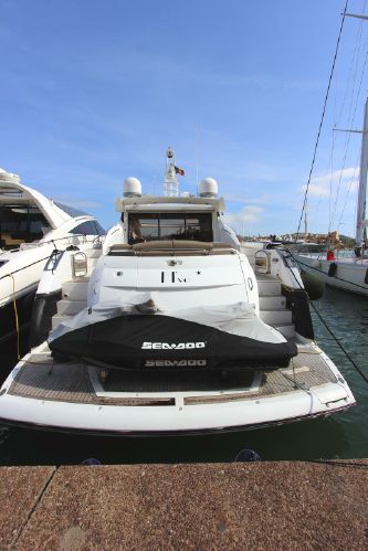foto: 14 Sunseeker Predator 72