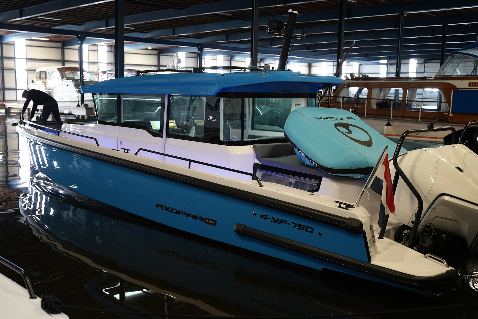 foto: 52 Axopar 37 XC Cross Cabin