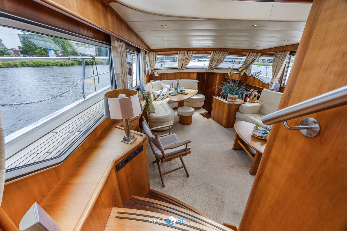 foto: 44 Van den Hoven Exclusive 1600