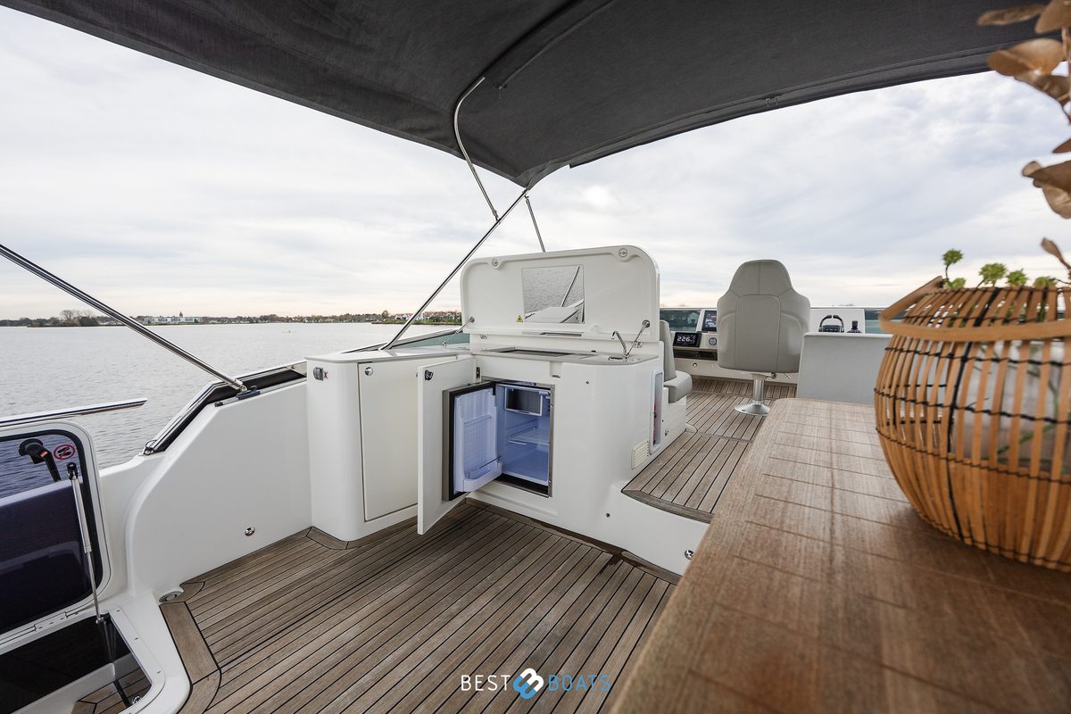 foto: 72 Absolute  Navetta 52