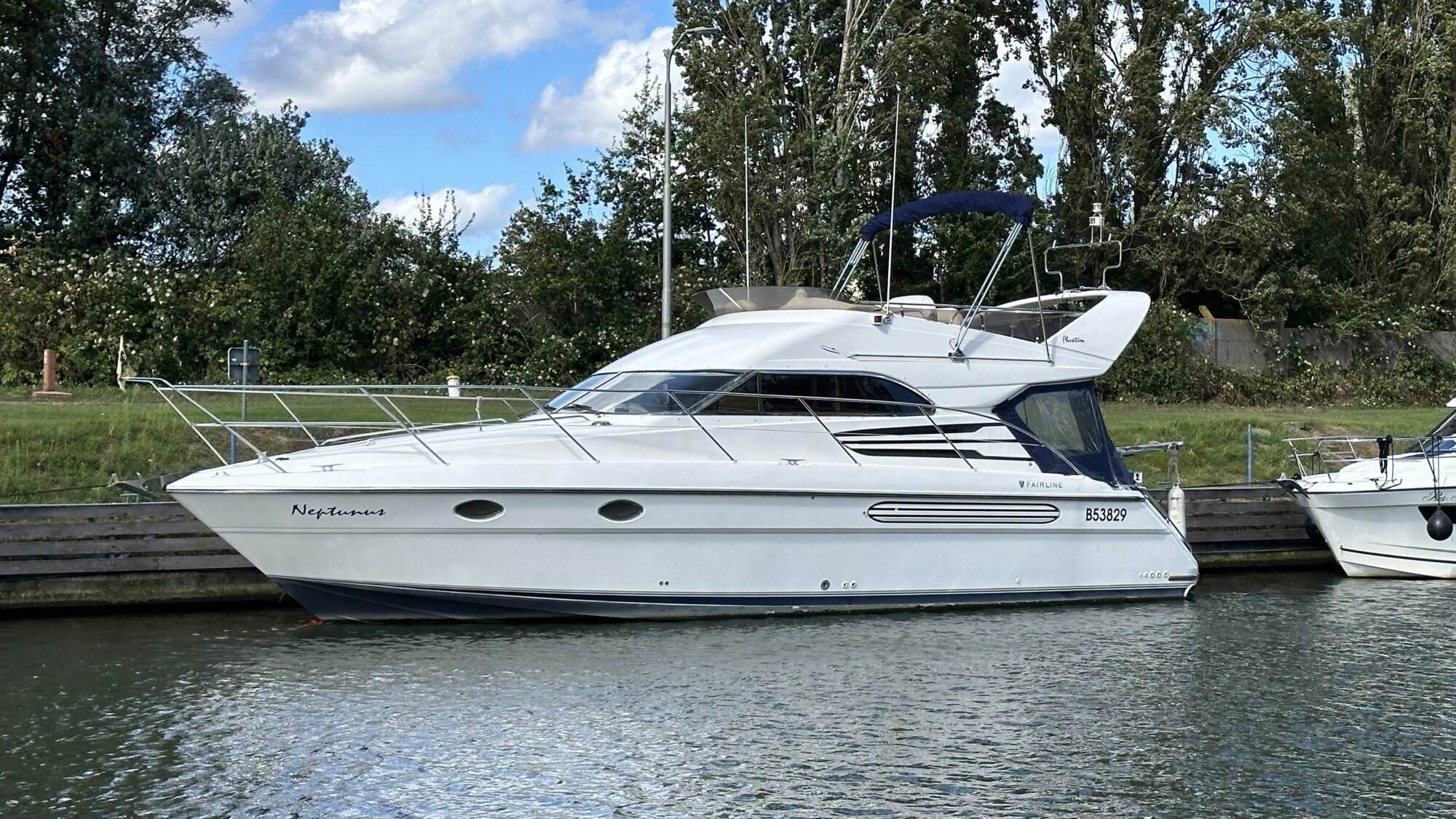 foto: 84 Fairline Fairline Phantom 40 Flybridge