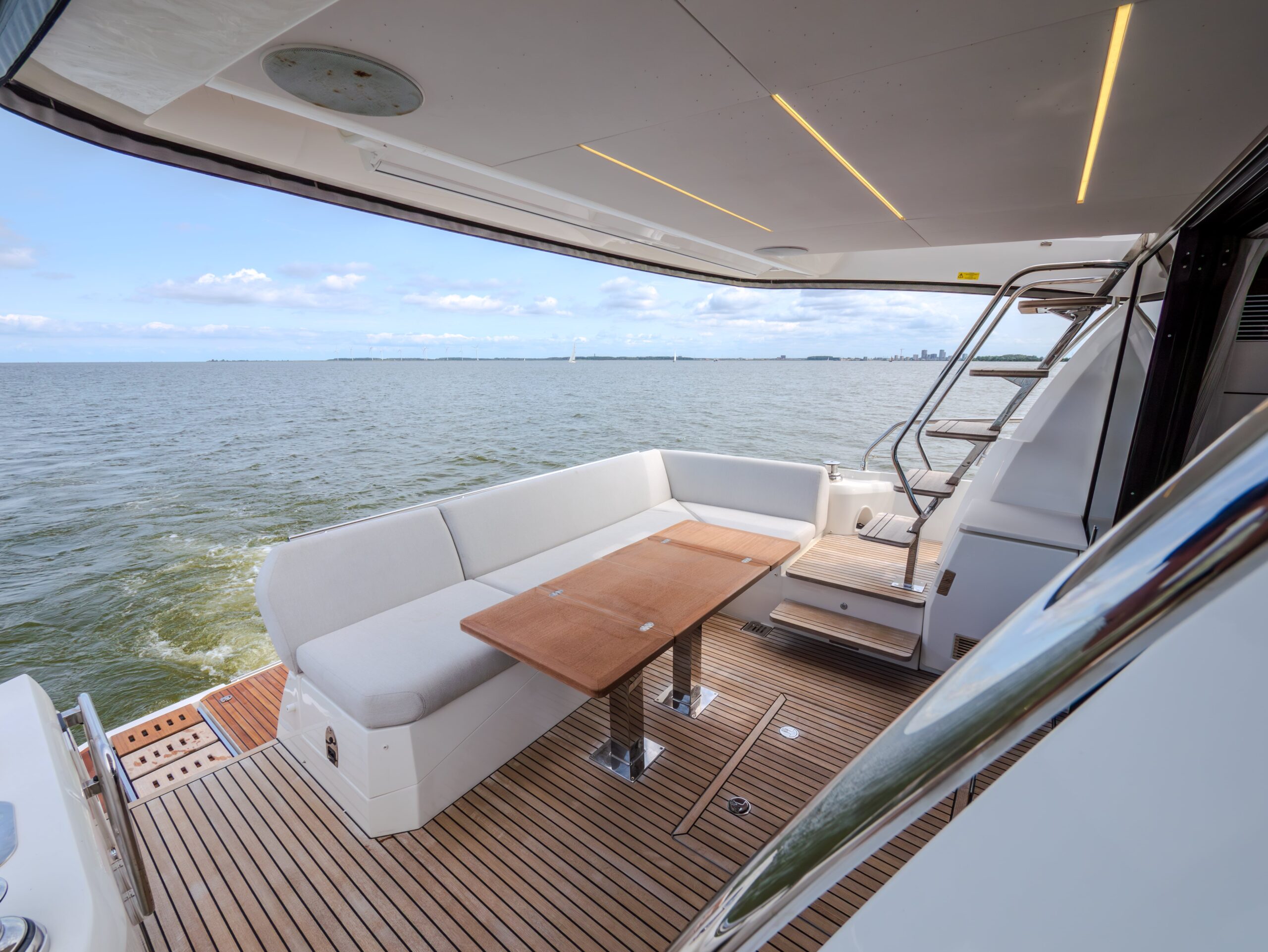 foto: 42 Prestige 520 flybridge #317