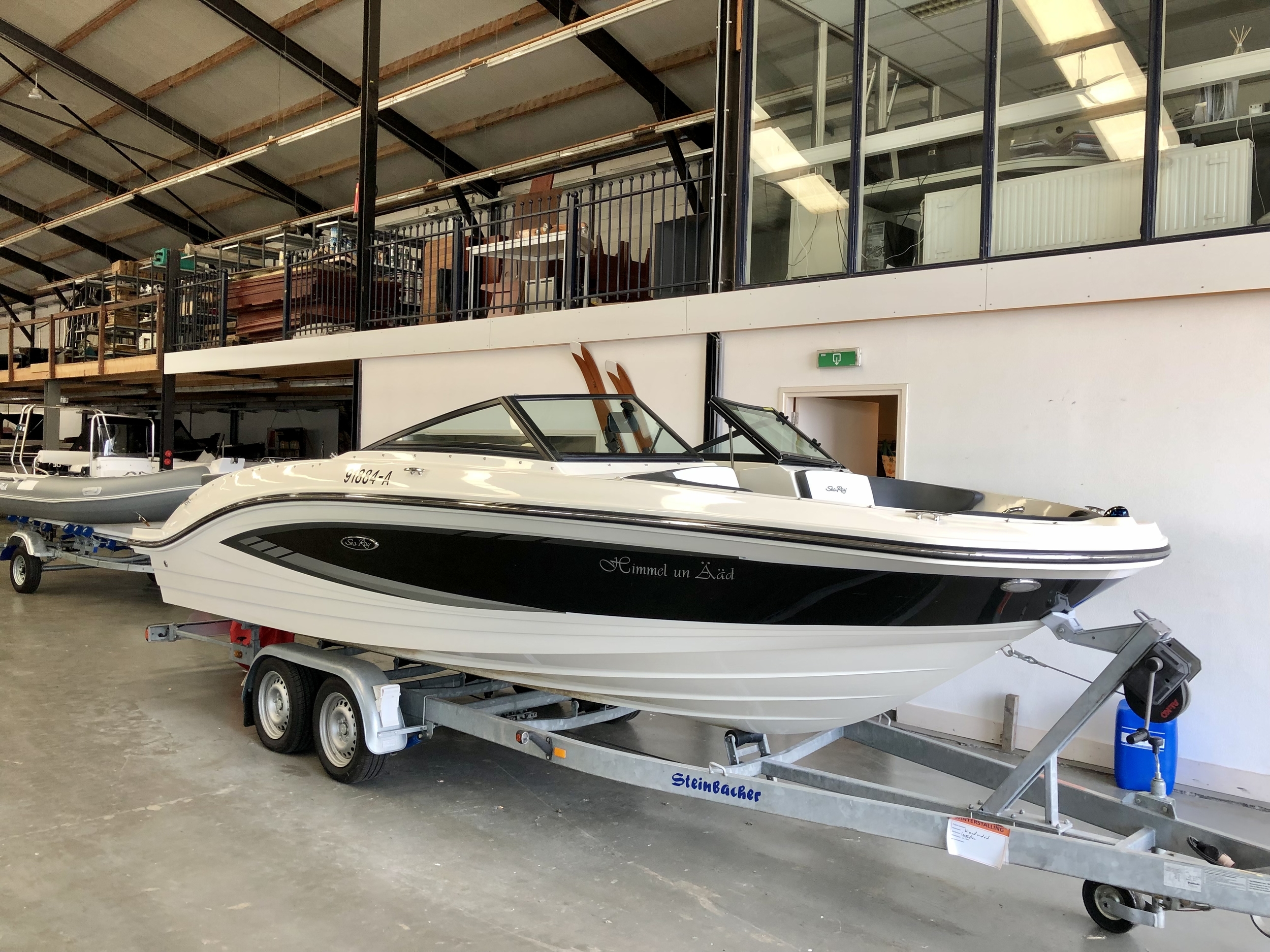 foto: 12 Sea Ray 21 SPX E