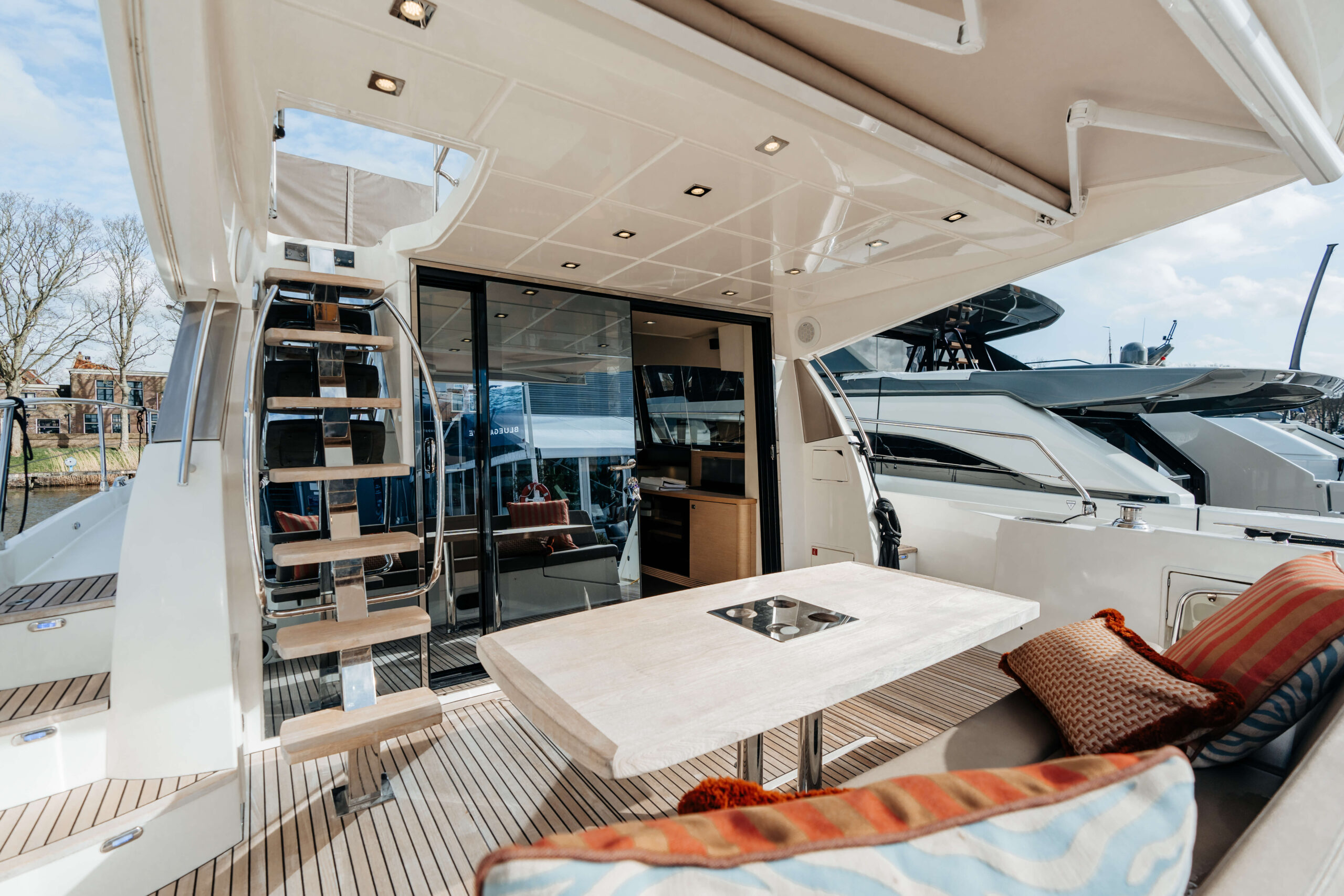 foto: 39 Prestige 550