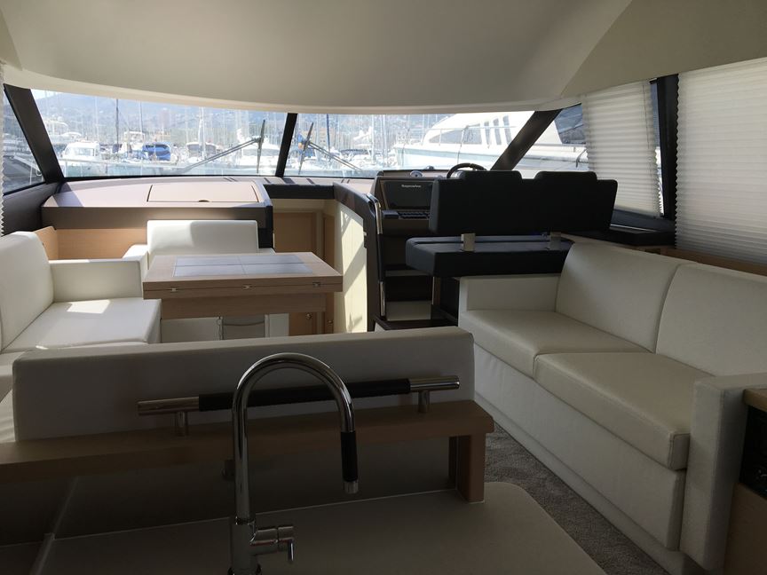 foto: 7 Prestige 500