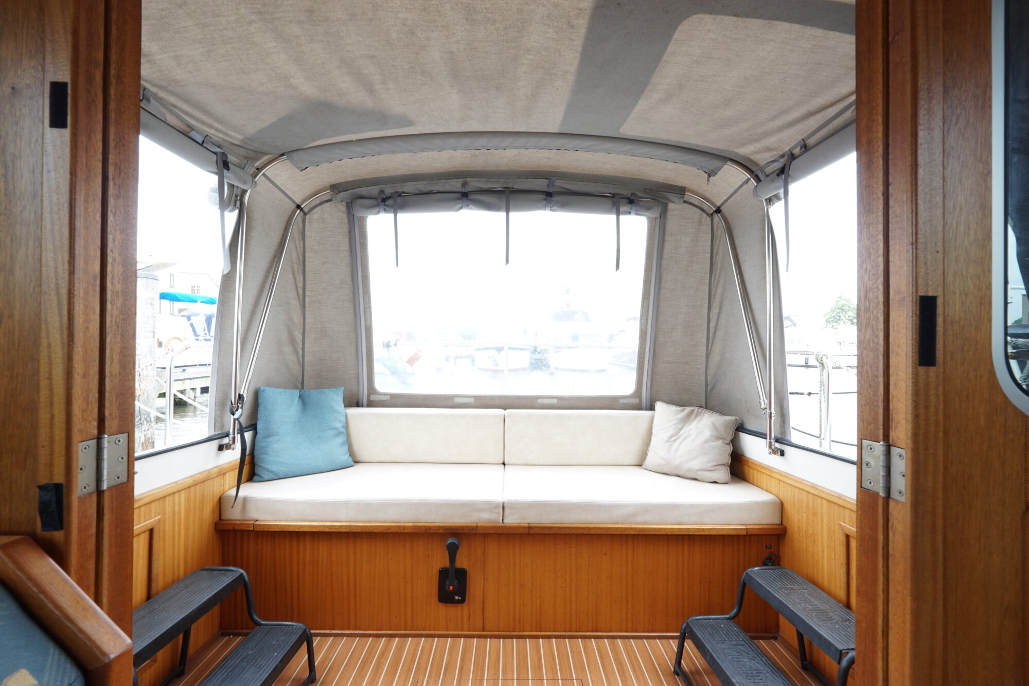 foto: 32 Bege Bege Kruiser 9.00 OK