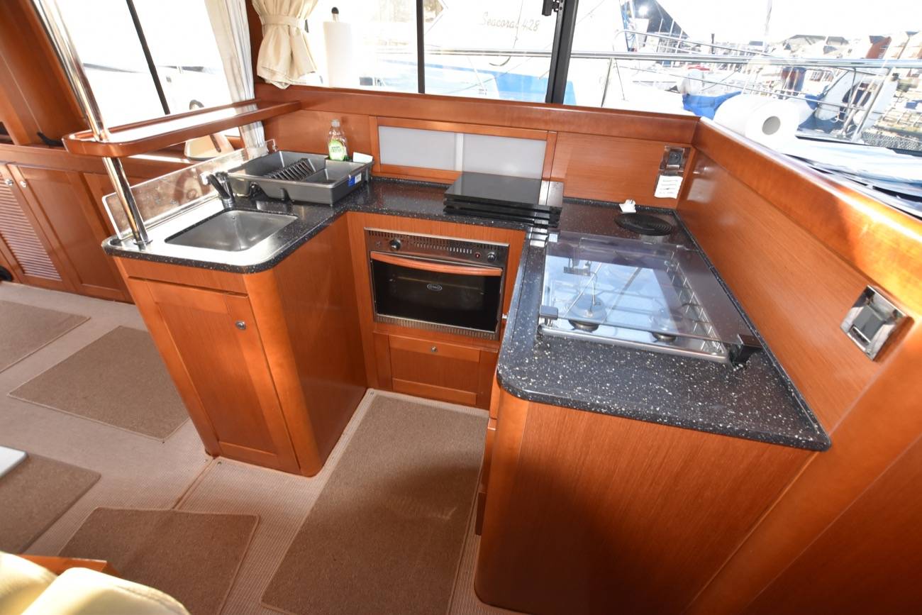 foto: 25 Beneteau Swift Trawler 44