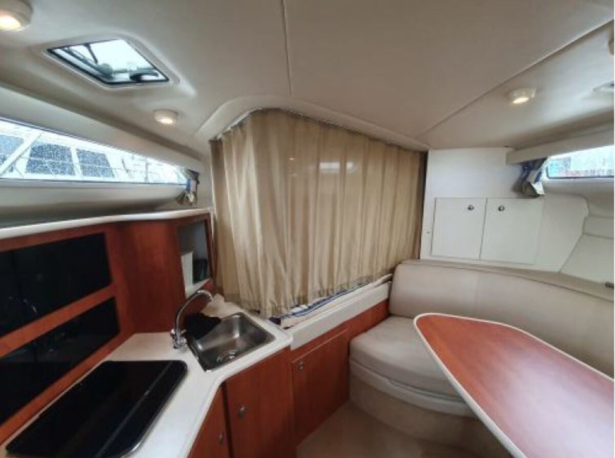 foto: 26 Bayliner 305 CIERA