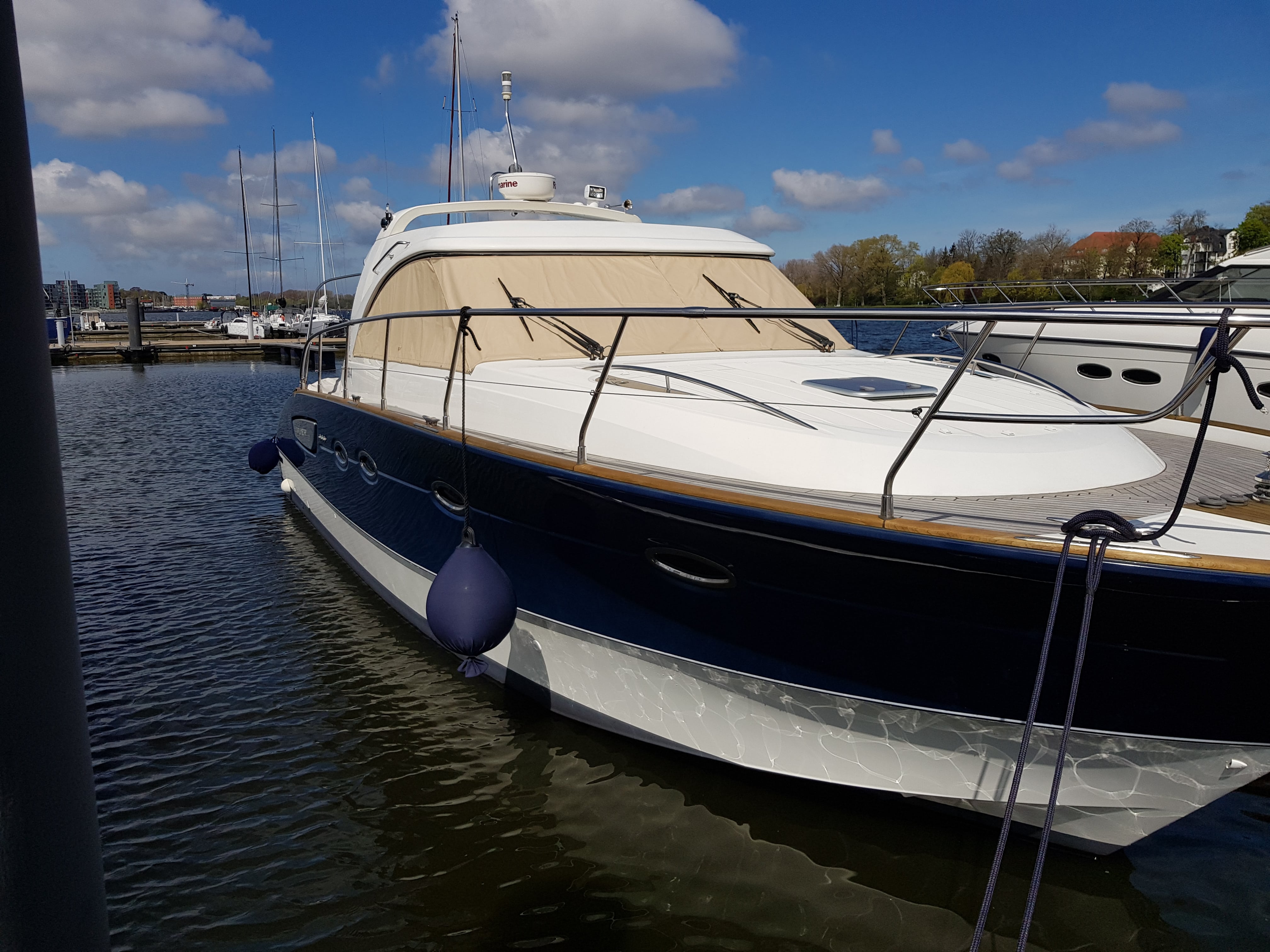 foto: 19 Beneteau Flyer 12